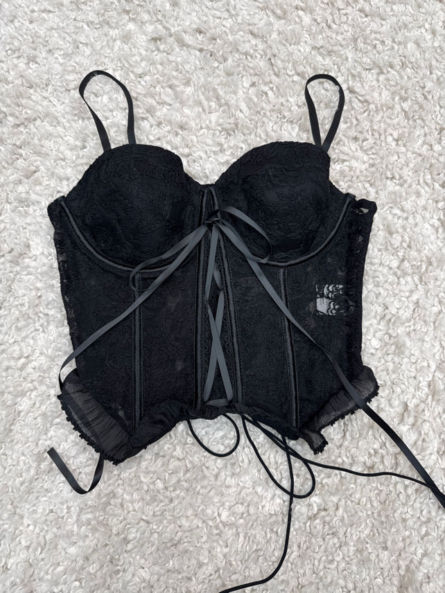 Top koronkowy cropped