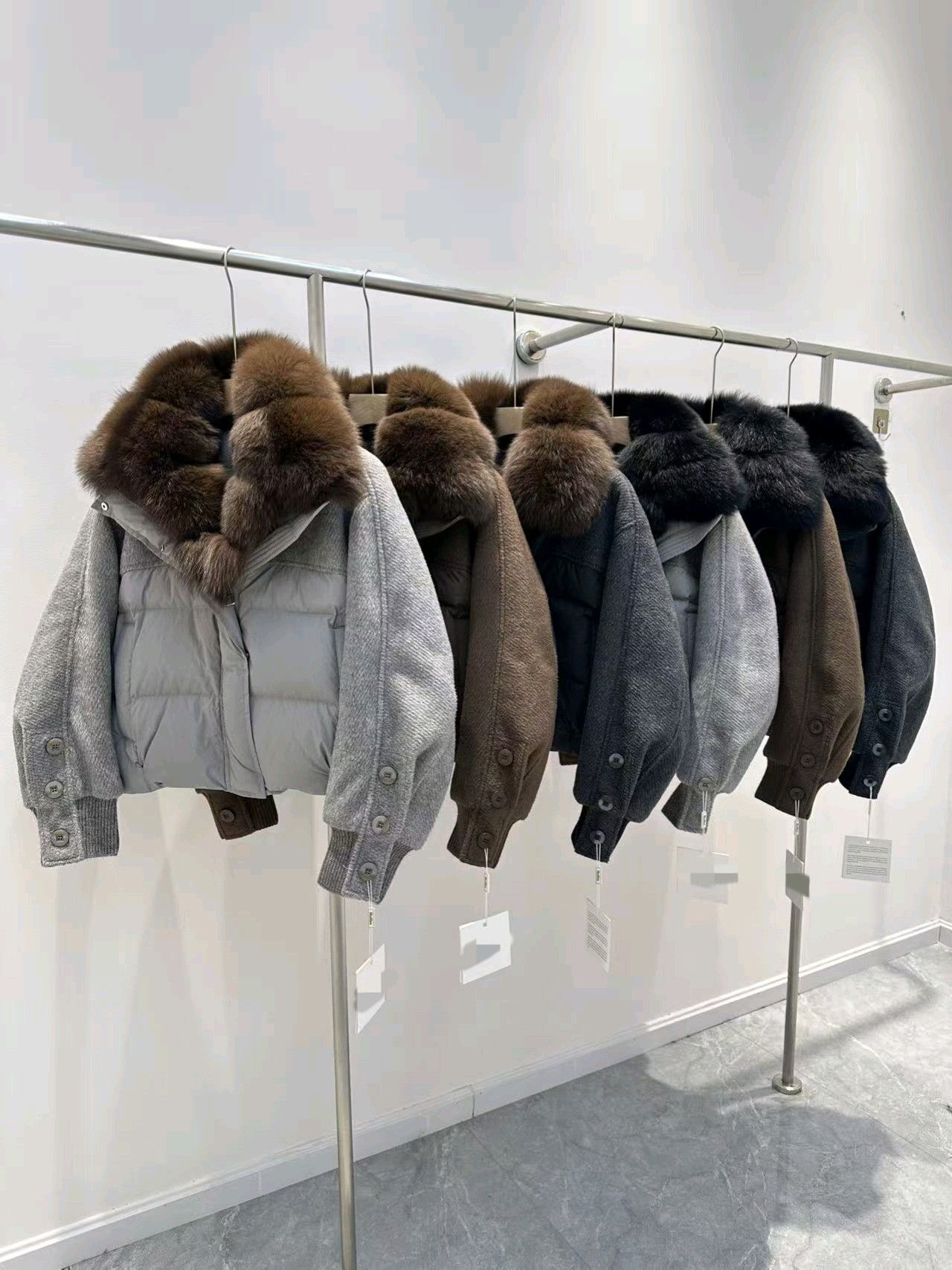 Kurtka Krótka z Kapturem