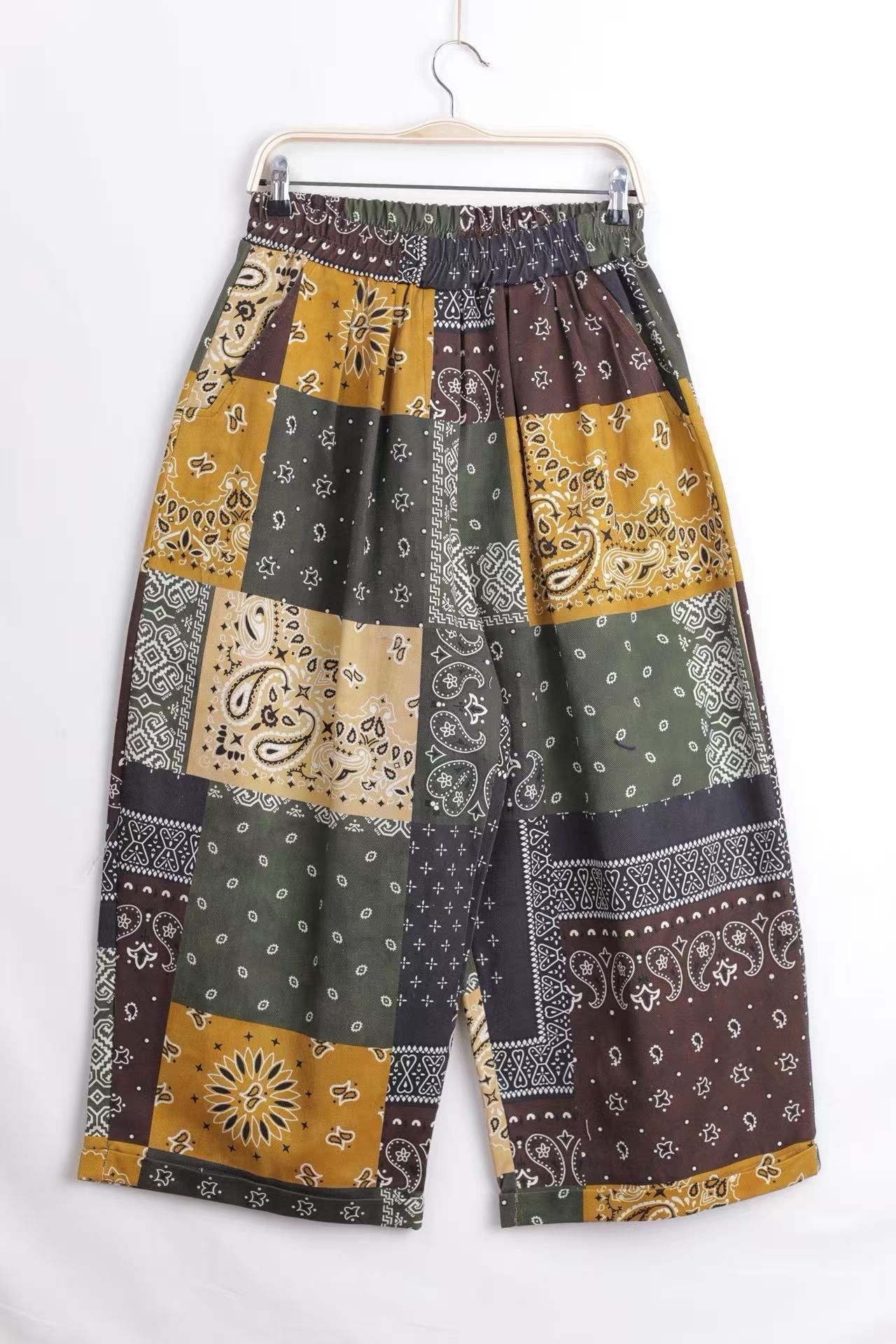Spodnie szerokie 7/8 Paisley